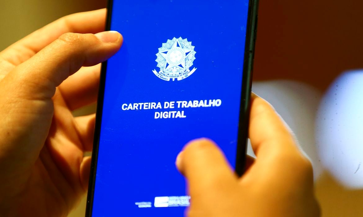 Piauí gera 3,3 mil empregos formais em março e registra crescimento em todos os setores