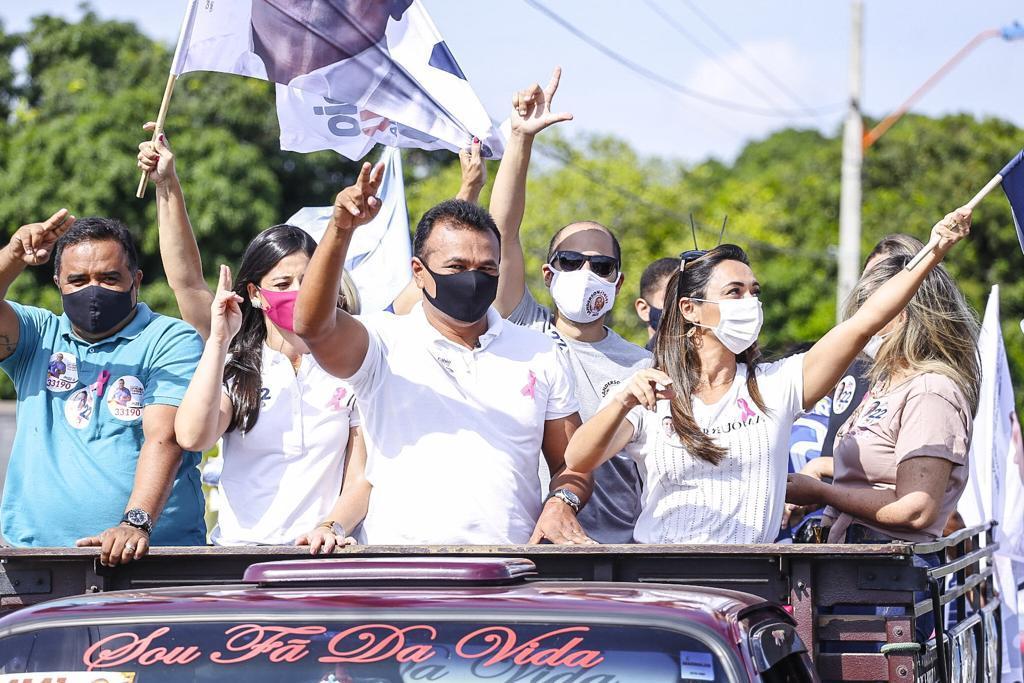 Fábio Abreu durante carreata em Teresina