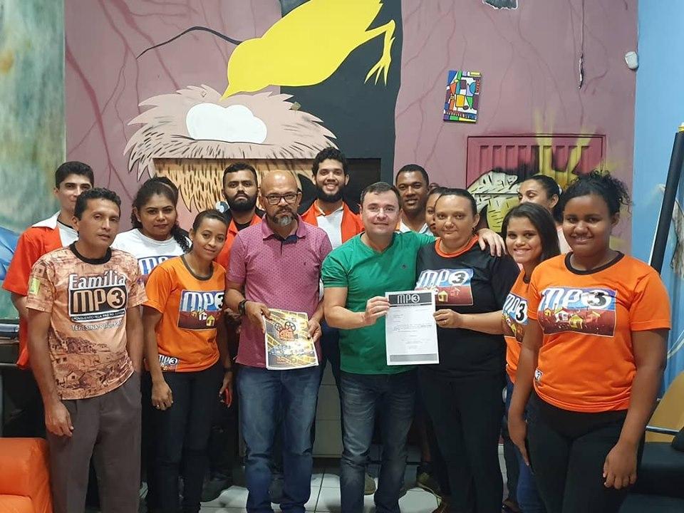 Deputado Fábio Novo durante visita ao projeto MP3, coordenador por Júnior em Teresina.