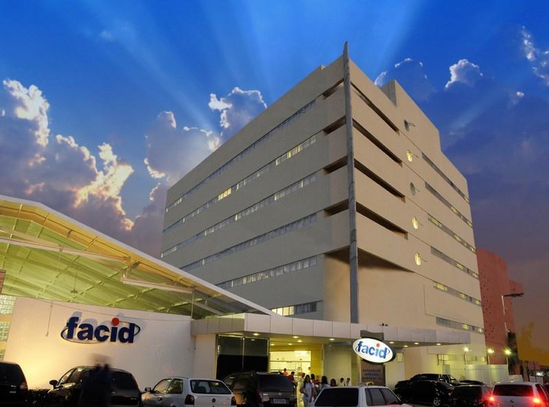 Fachada da Facid em Teresina