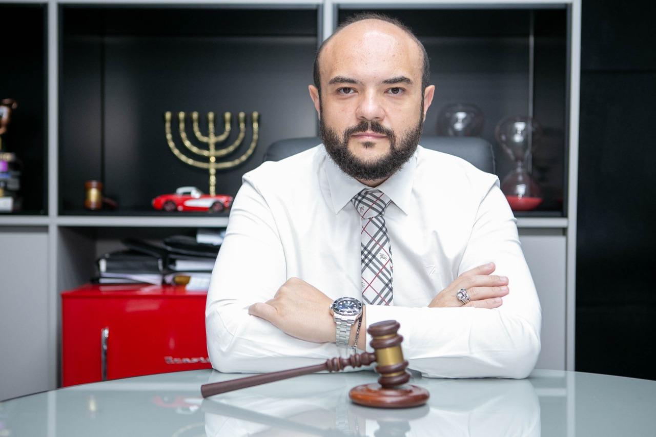 Antonio Hissao Sato Junior, leiloeiro público oficial e CEO da Sato Leilões