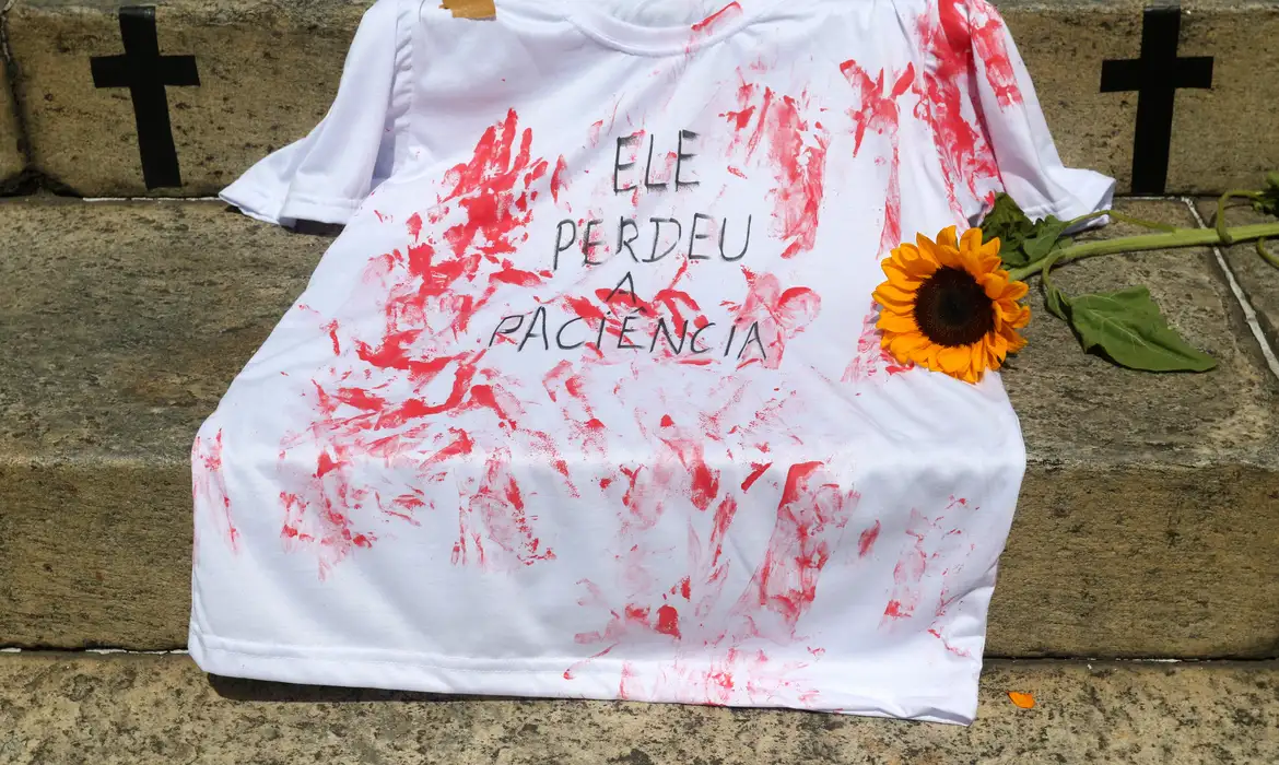 3,7 milhões de mulheres brasileiras viveram um ou mais episódios de violência doméstica nos últimos 12 meses