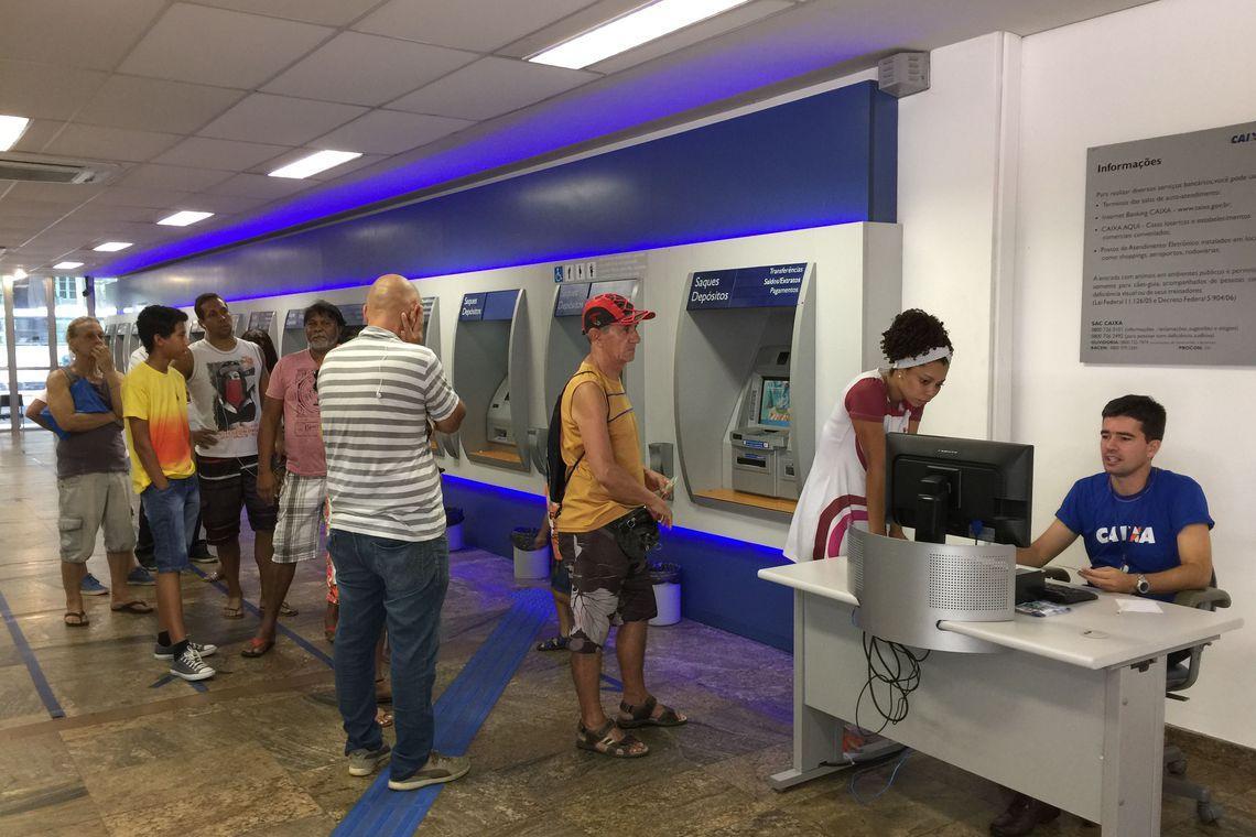 Novo cronograma de saque do FGTS foi divulgado e brasileiros receberão benefício este ano
