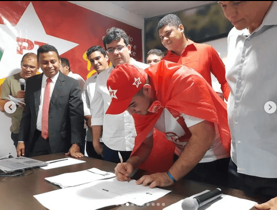Mais dois prefeitos se filiam ao PT
