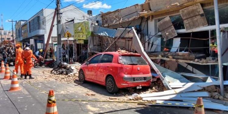 Avenida Getúlio Vargas onde houve os desabamentos em Floriano