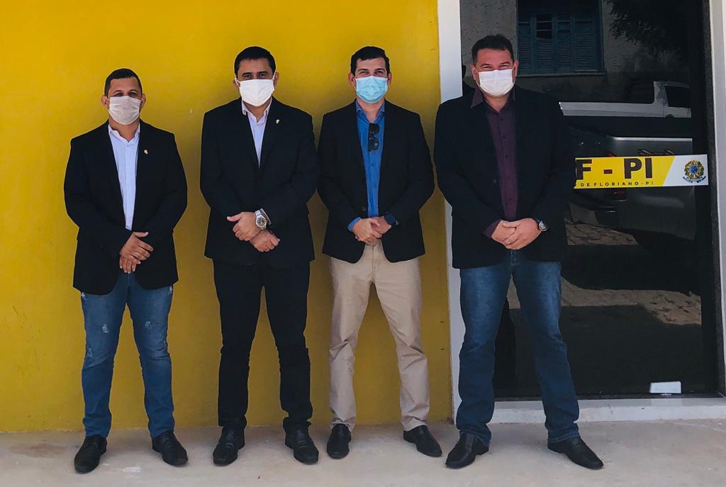 O presidente do Conselho Regional de Farmácia do Piauí, Luiz Júnior, inaugurou a nova subseção do órgão em Floriano