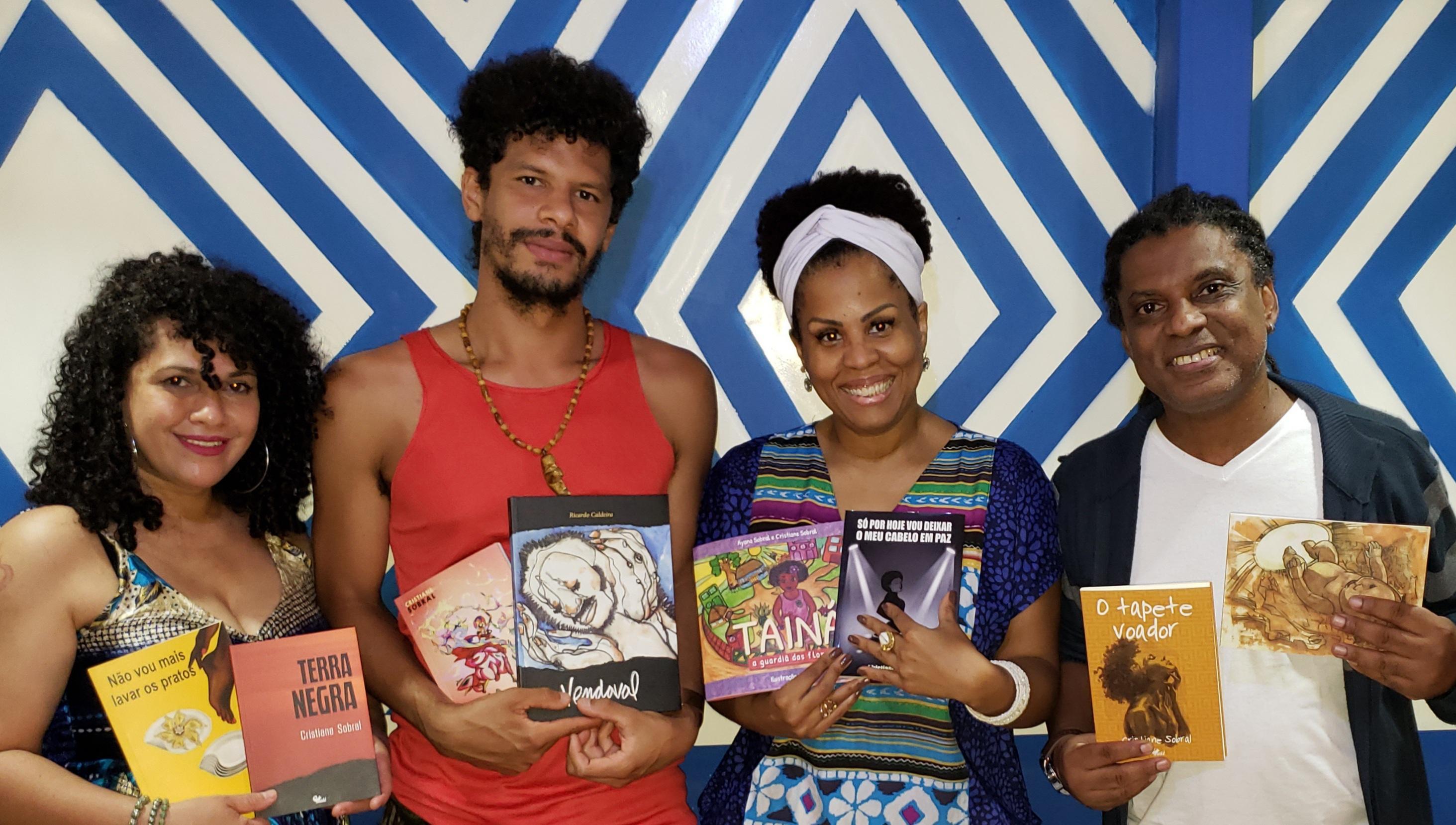 Aguas D'Ile (Alyne Lima, Ricardo Caldeiera, Cristiane Sobral e Nelson Inocêncio)