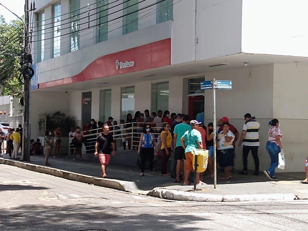 Filas em banco
