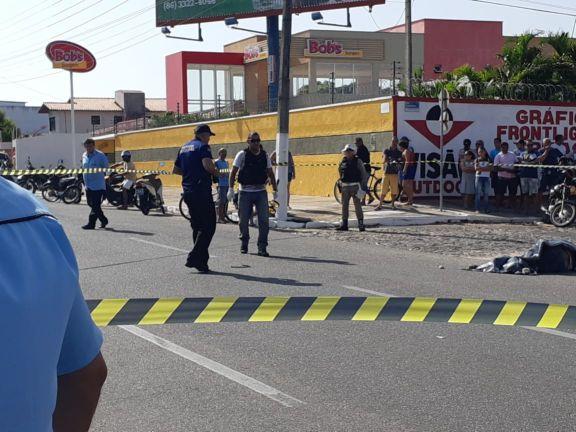 Mulher morre atropelada por carro em Parnaíba