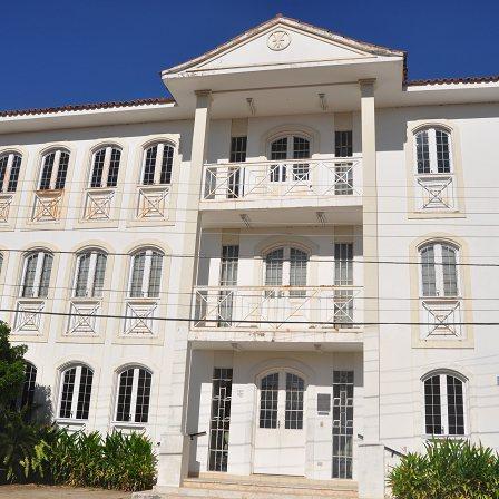 Prédio da Fundação Cristo Rei