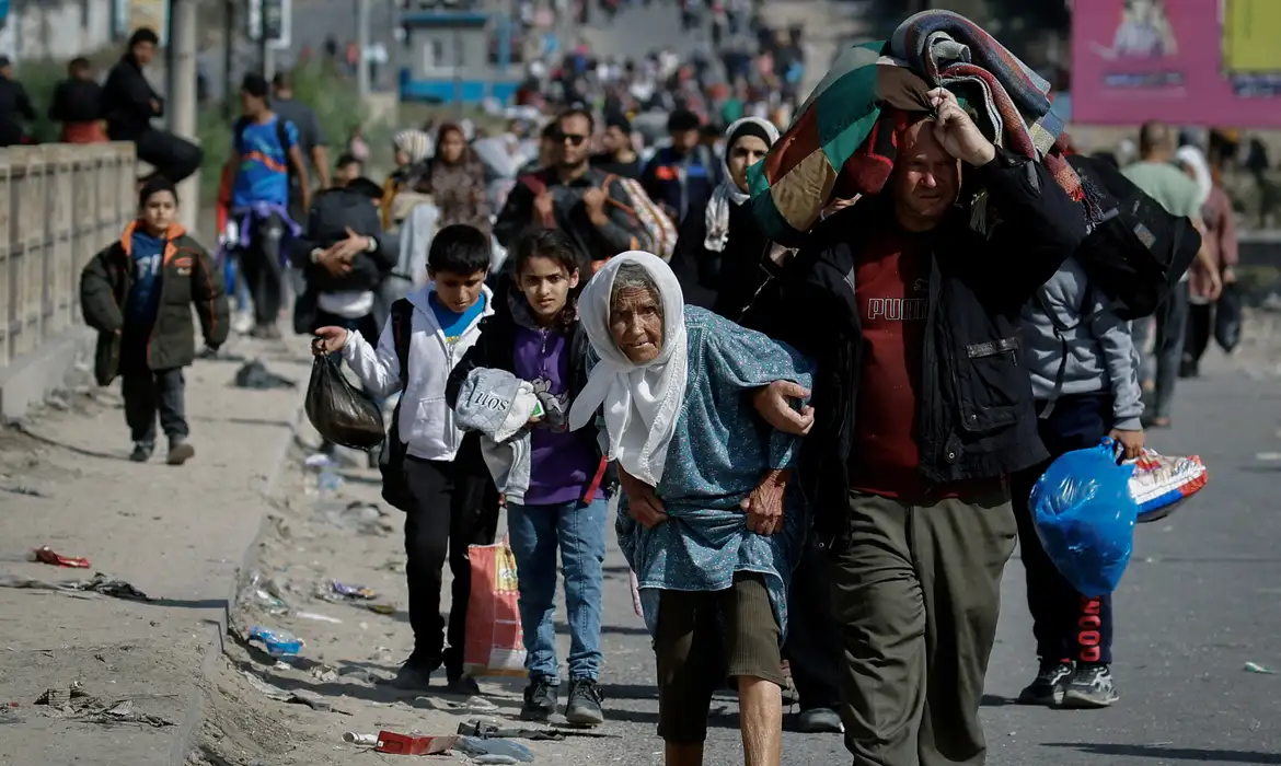 População da Faixa de Gaza em fuga