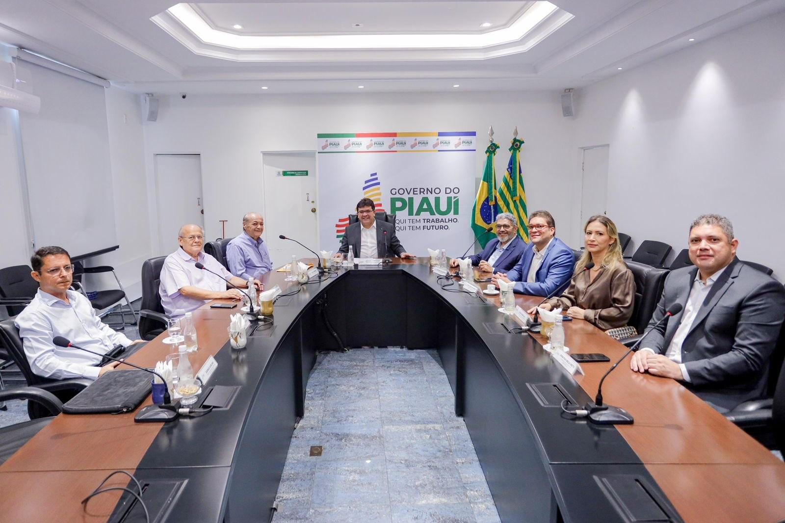Silvio Mendes se reúne com Rafael Fonteles