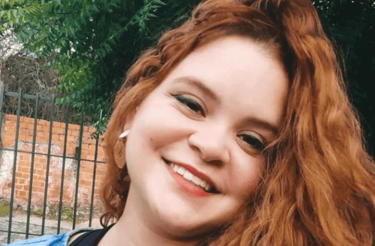 Jovem de 22 anos é baleada