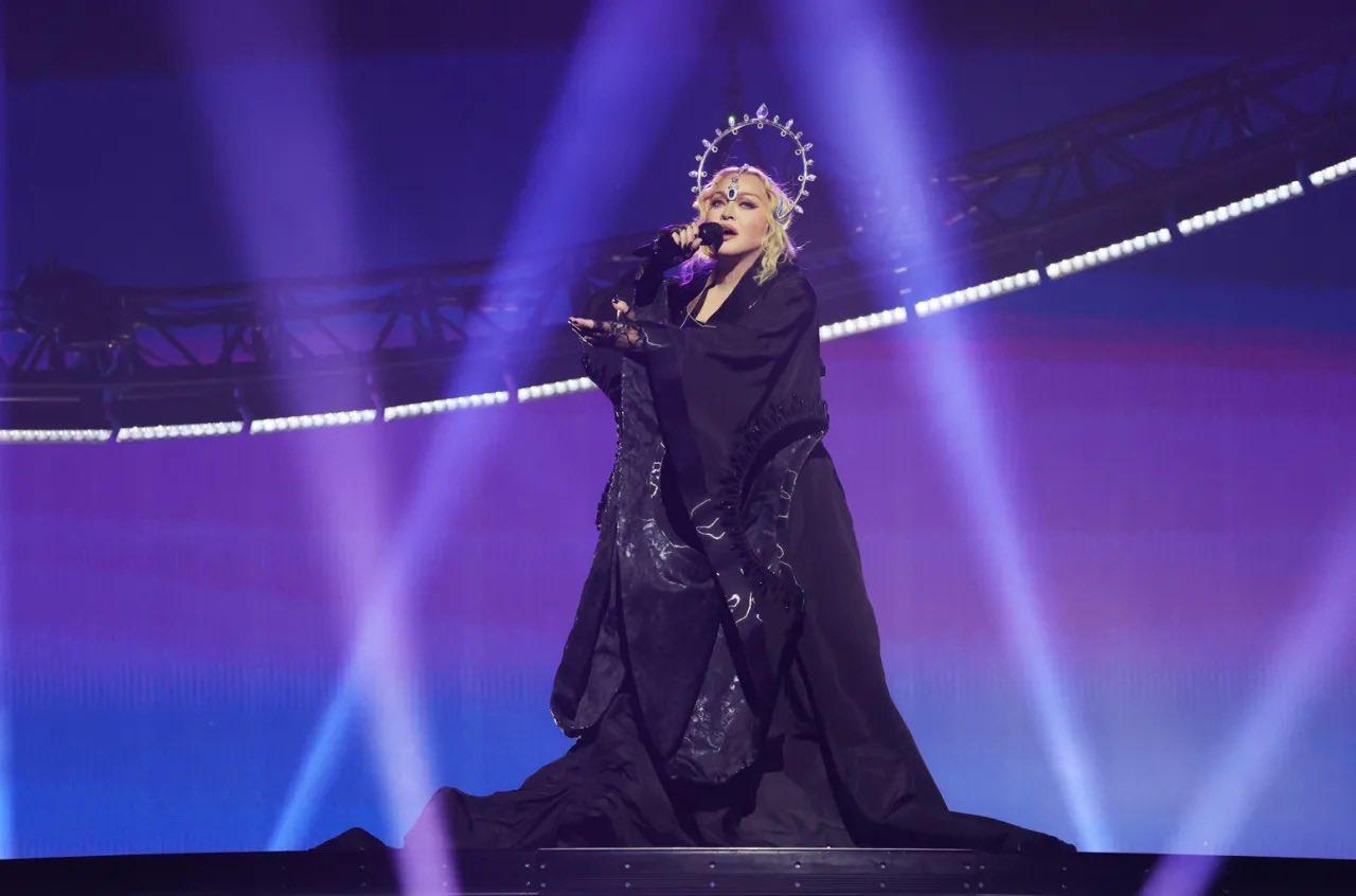 Madonna em show da turnê "The Celebration Tour"
