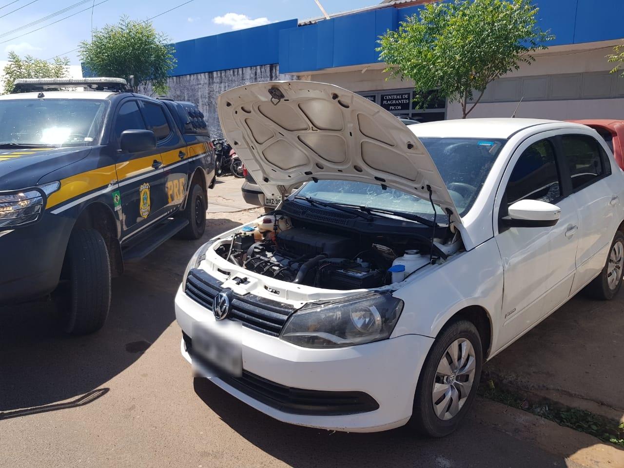 Carro adulterado apreendido pela PRF-PI