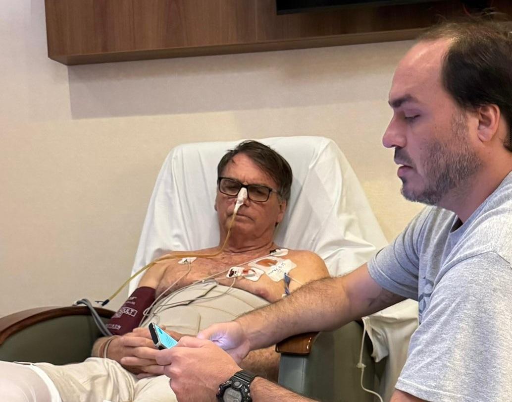Bolsonaro segue internado na UTI