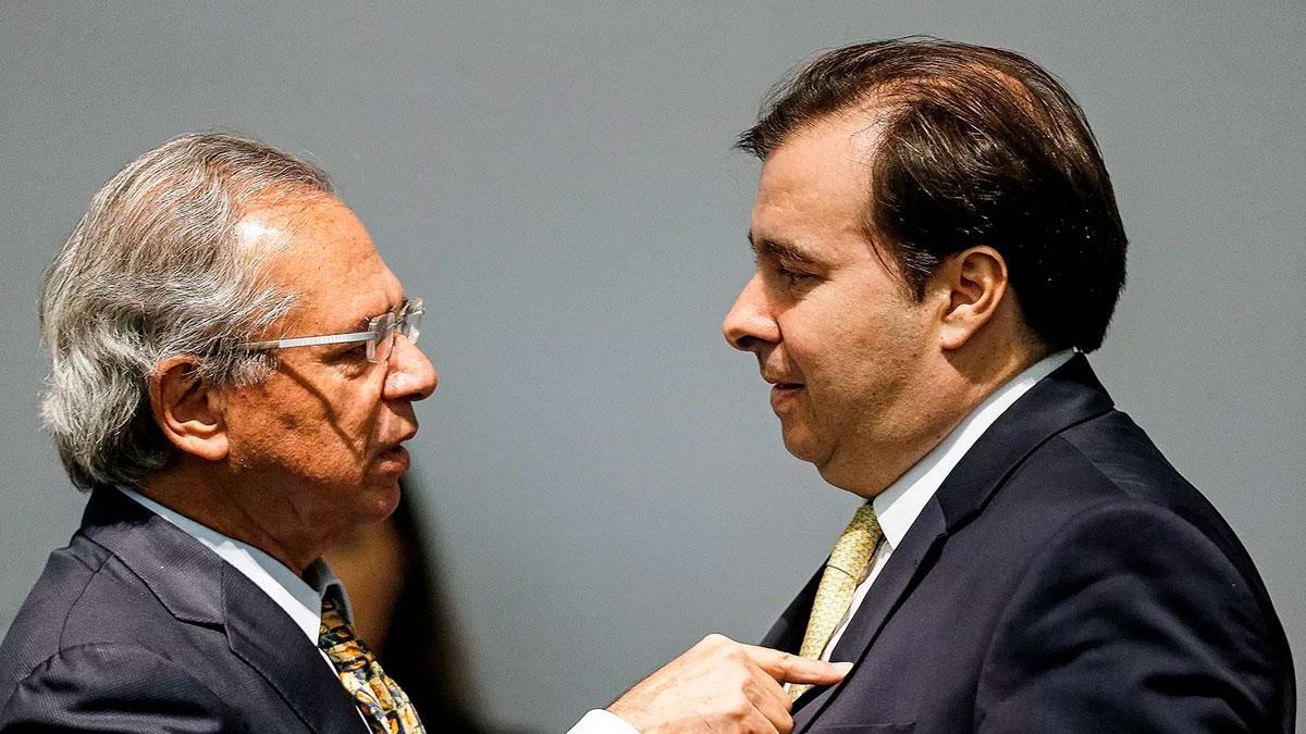 Paulo Guedes e Rodrigo Maia trocam farpas públicas