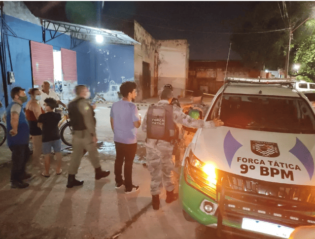 Homem é morto em loja de autopeças