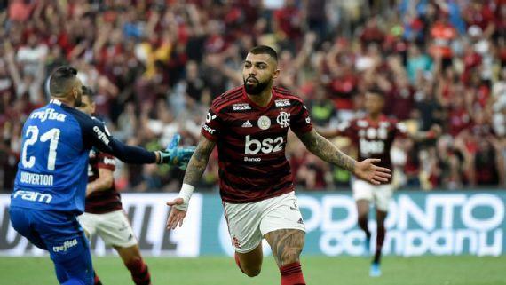 Gabigol comemora o primeiro gol do Flamengo contra o Palmeiras
