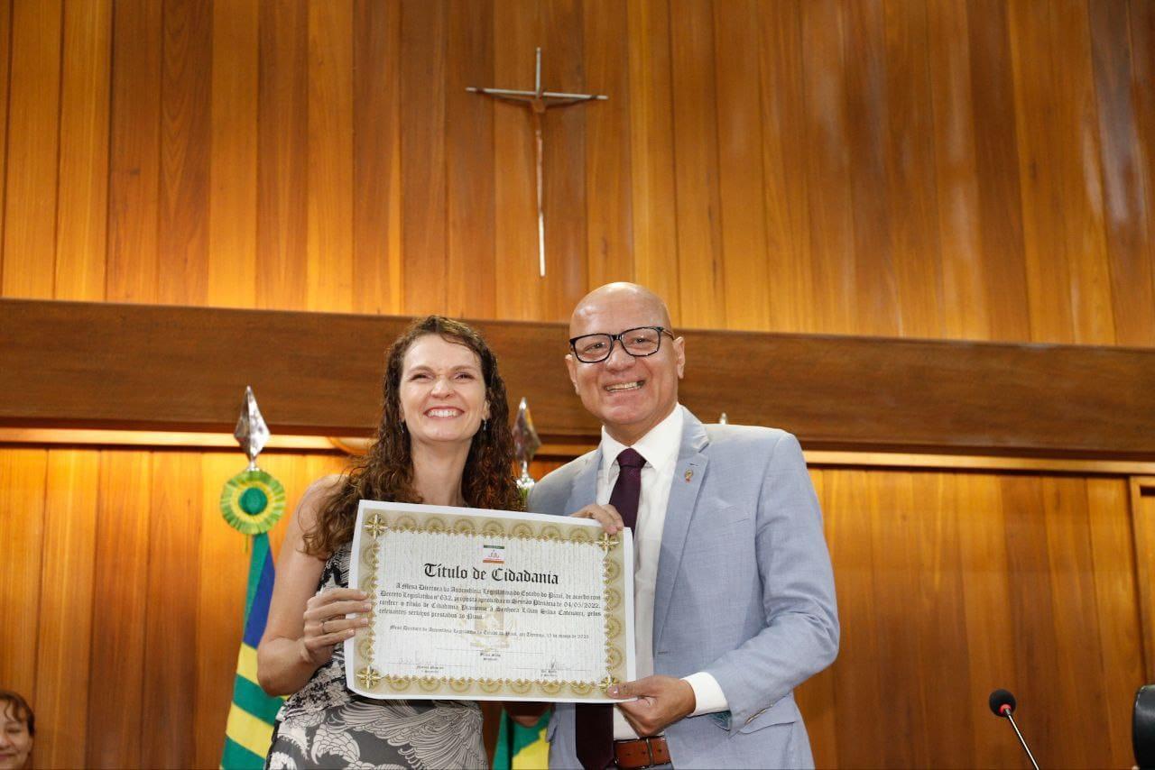 Professora Lilian Catenacci e Franzé Silva