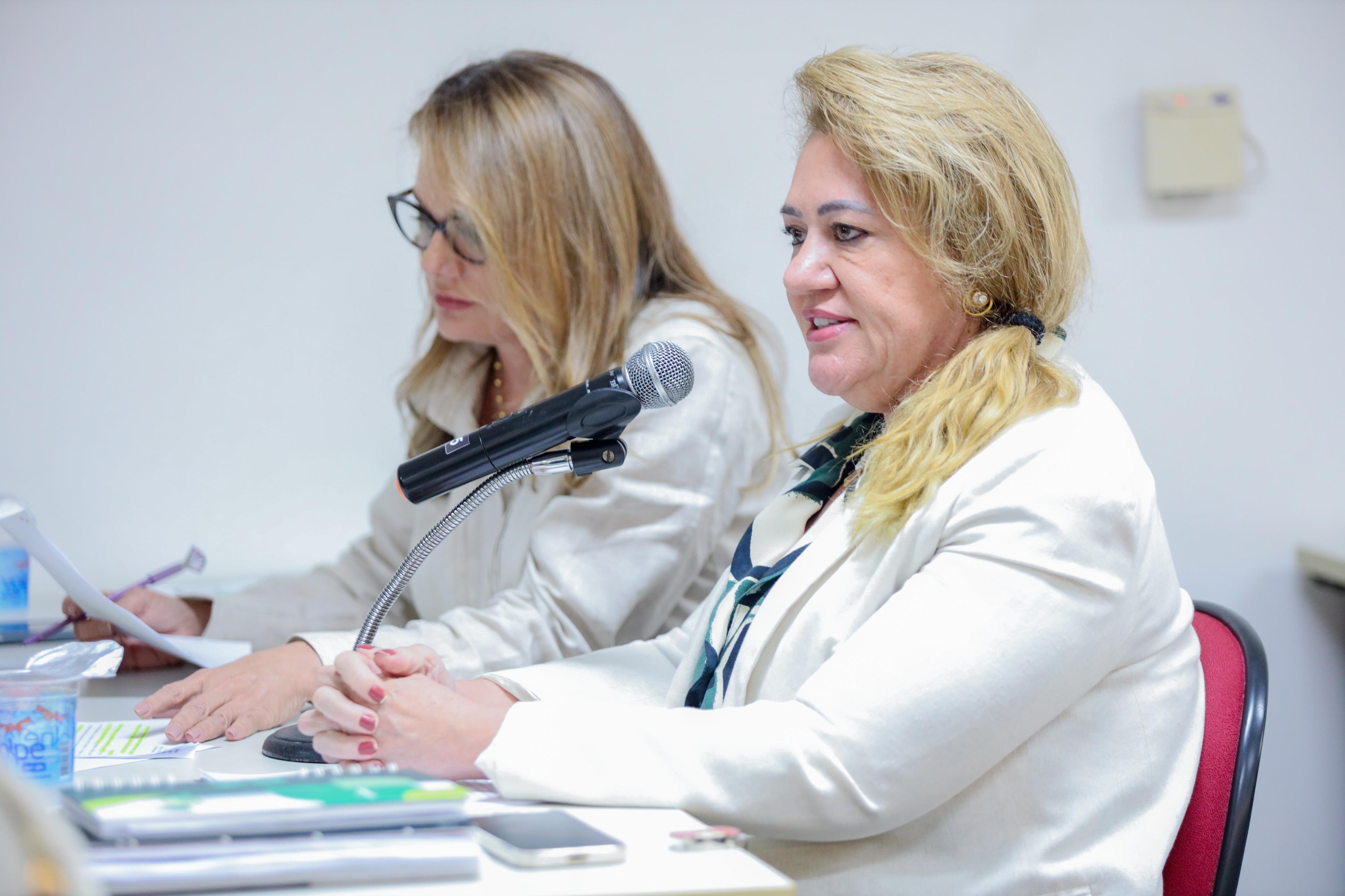Deputada Simone Pereira (MDB)