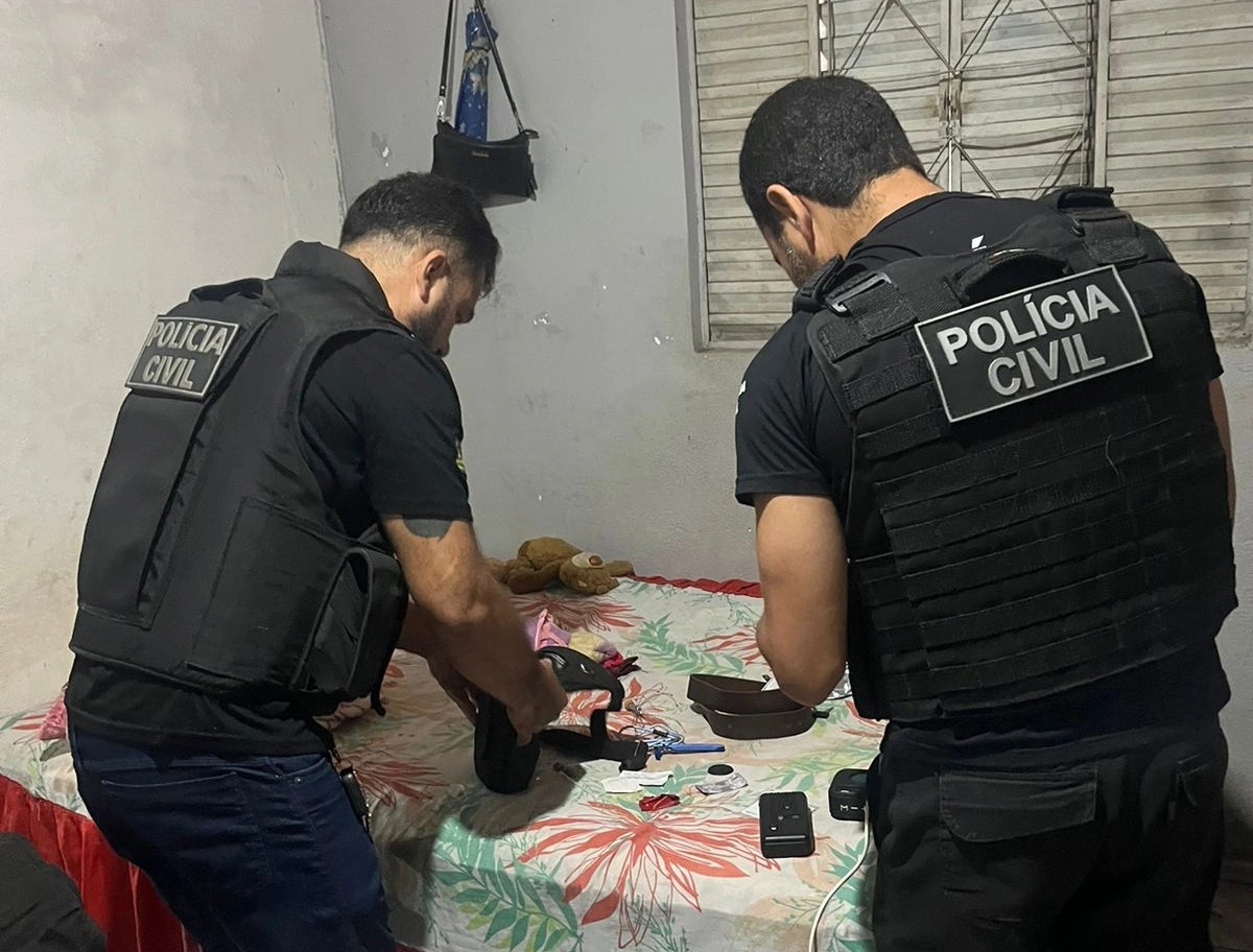 Polícia apreendeu aparelhos eletrônicos do suspeito