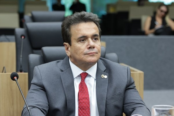 Henrique Pires (MDB) celebra a nomeação do juiz Carlos Augusto Pires Brandão como novo ministro do Superior Tribunal de Justiça (STJ)