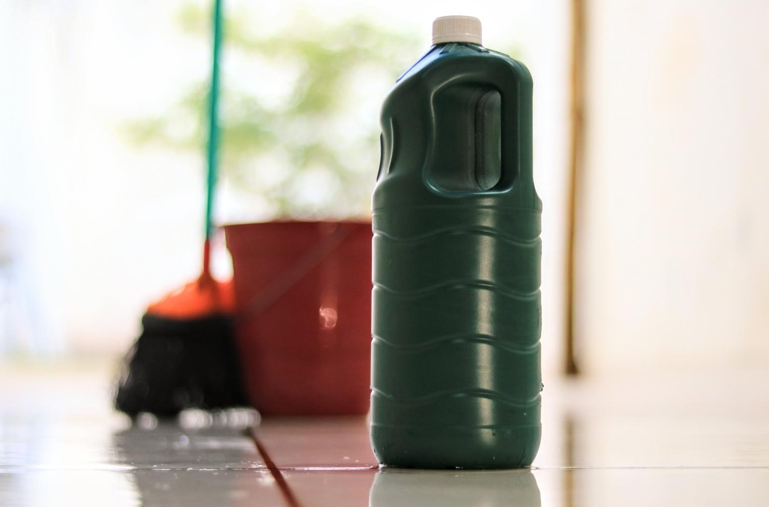 Dióxido de cloro, clorito de sódio e pó cítrico compõem o produto que indevidamente se passa por medicamento