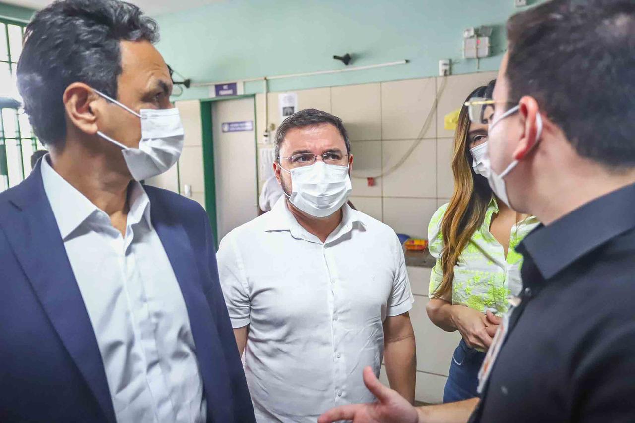 Deputado estadual Fábio Novo (PT) visita HUT
