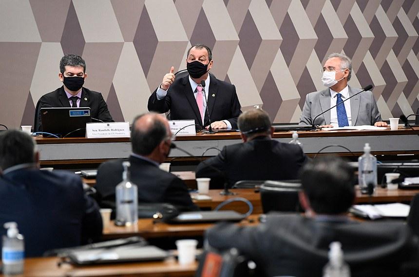 CPI da Pandemia é instalada com Omar Aziz na presidência e Renan na relatoria