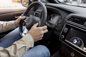 Além de renovar a CNH automaticamente, motorista receberá selo digital de "bom condutor"