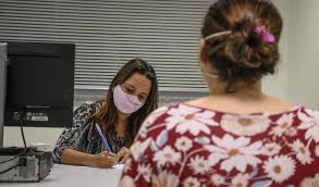 Atendimento via WhatsApp (0800 000 1673) oferece escuta qualificada, orientações e encaminhamentos de forma segura e acessível