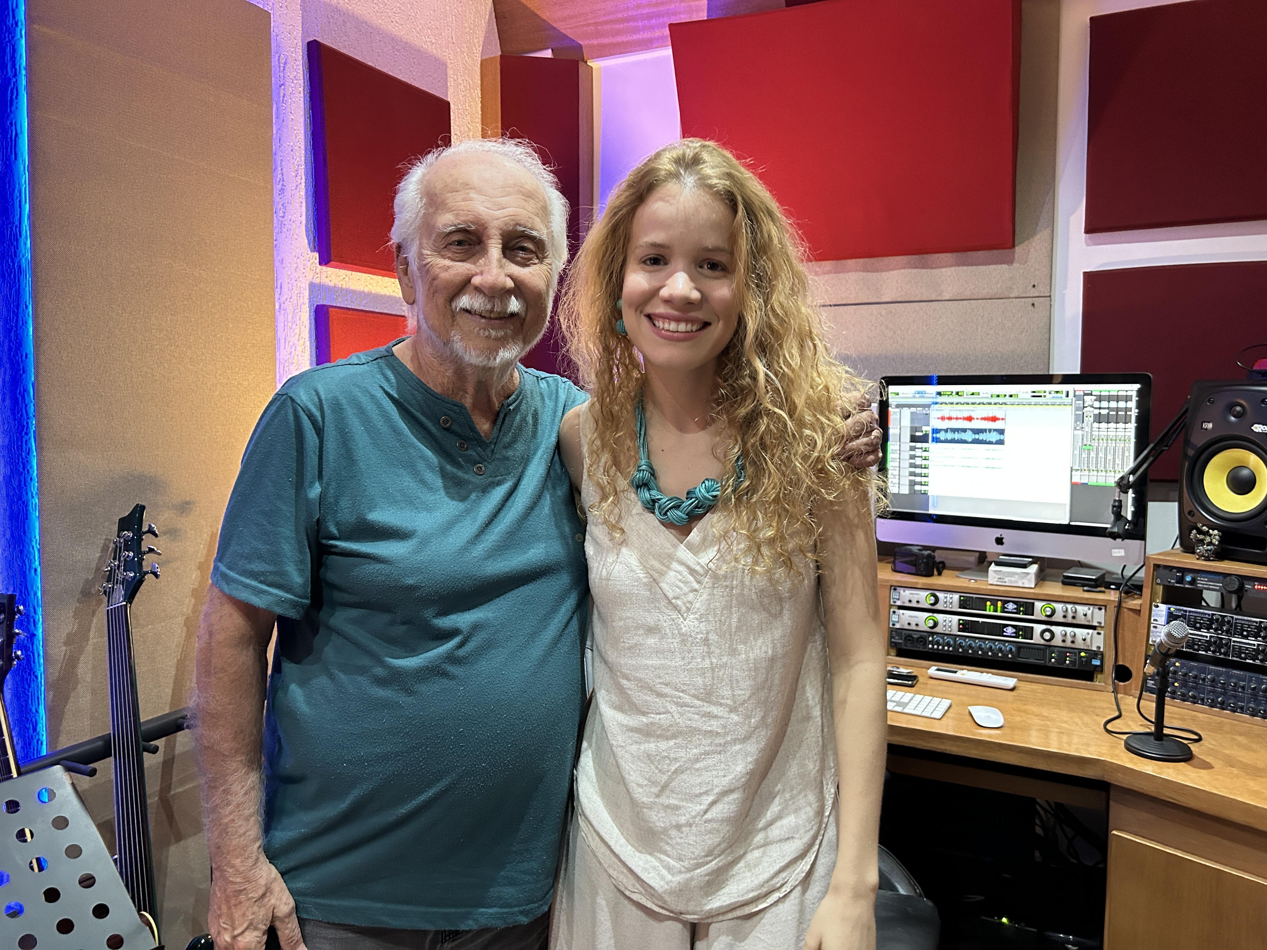 Roberto Menescal e Amanda Santi