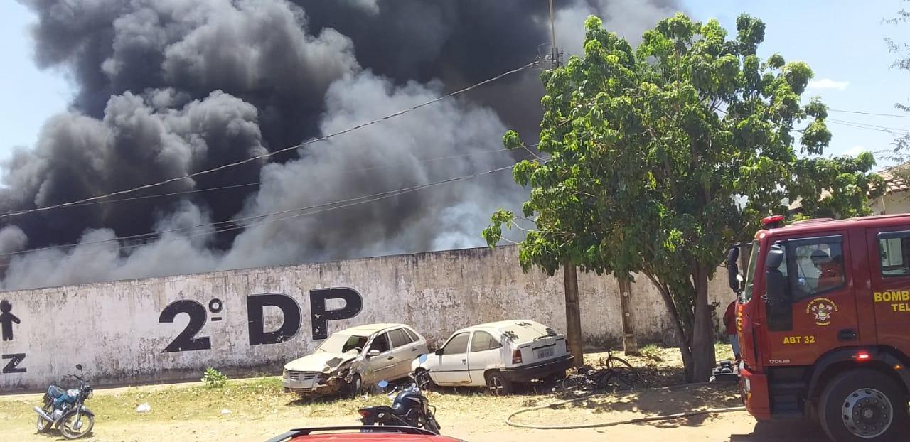 Incêndio consumiu pátio de veículos apreendidos em Timon