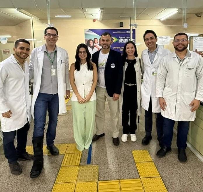 Time de médicos do HU-UFPI que atuaram nos atendimentos
