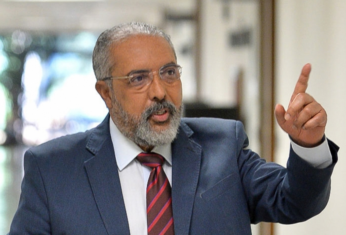 Senador Paulo Paim anuncia aposentadoria; ele deixa um legado em direitos trabalhistas