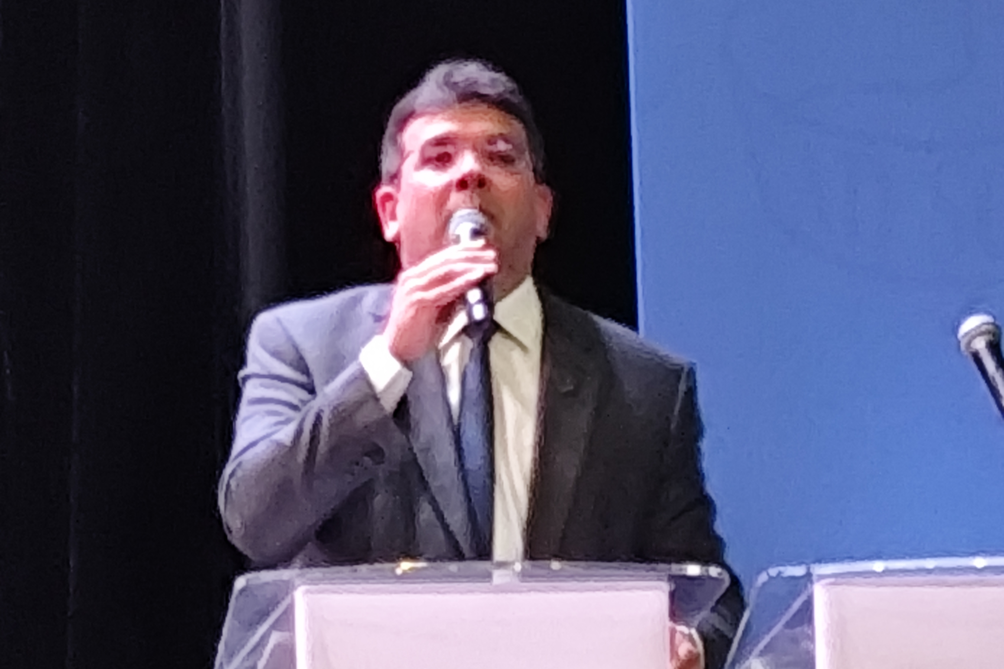 Rafael Fonteles anuncia construção de restaurante e auditório na UESPI