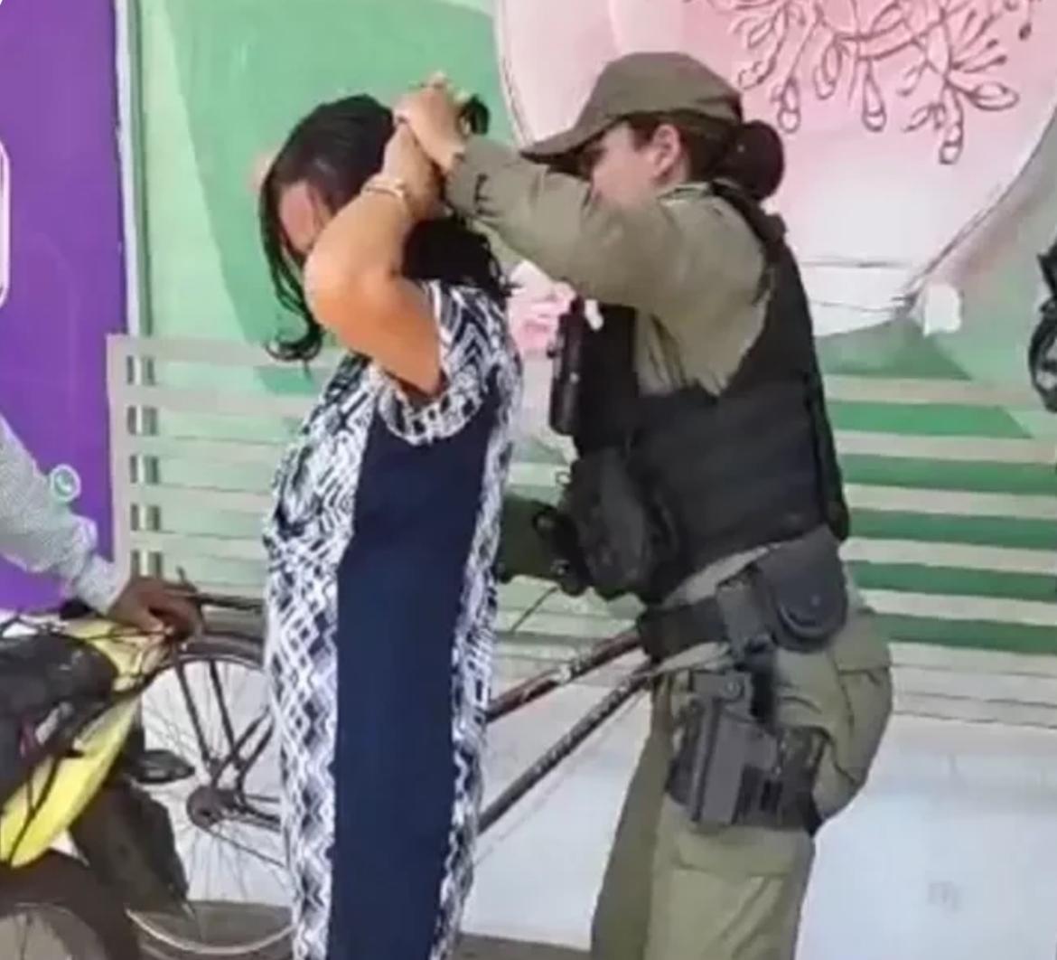 Os funcionários do banco  perceberam a tentativa de golpe e acionaram a Polícia Militar