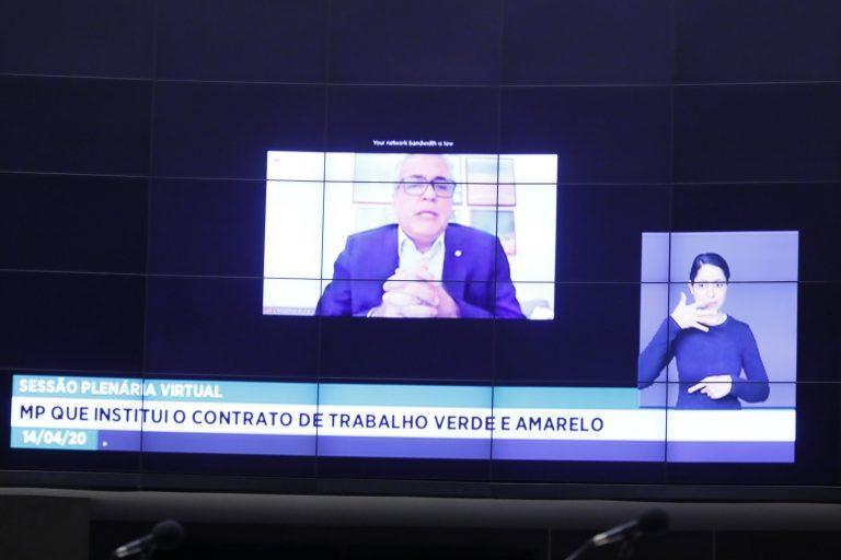 Christino Aureo apresentou emenda que enxugou o texto da medida