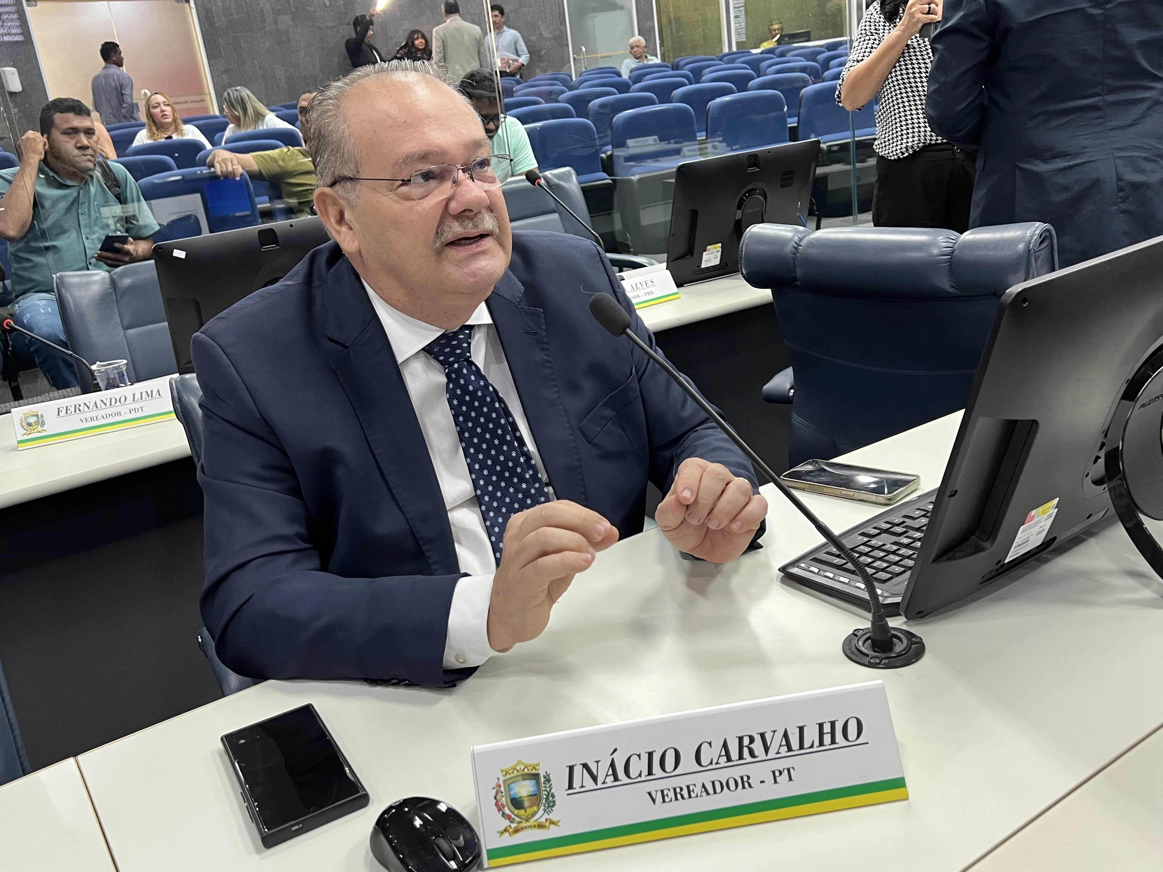 Aprovado projeto que parcela férias de servidores e amplia licença-paternidade em Teresina