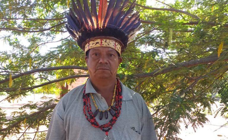 Índigena Antônio James
