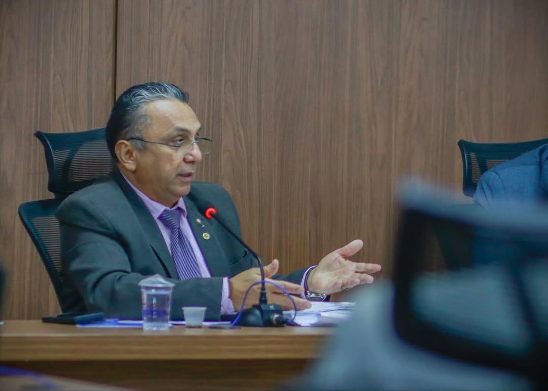 Vereador Dudu (PT), apresentou o relatório final da CPI do Déficit na Câmara de Teresina