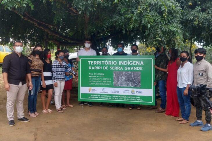 Entrega de títulos de terra