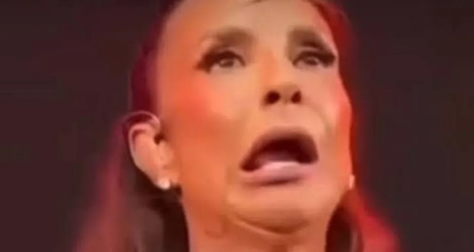 Expressões faciais de Ivete Sangalo chamam atenção durante show