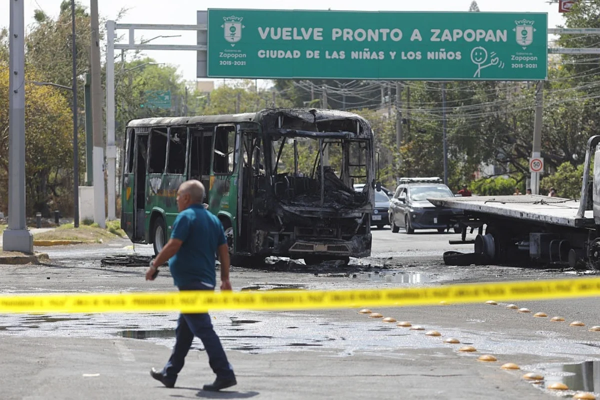 México vive onda de violência com 62 mortos após assassinato de narcotraficante