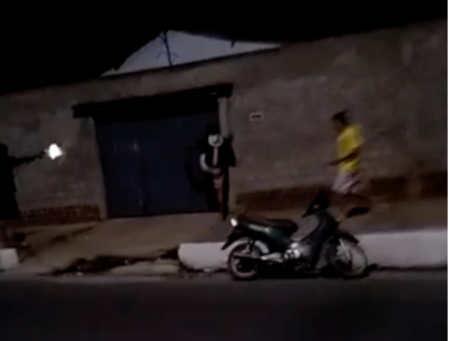 Rua onde ocorreu a troca de tiros