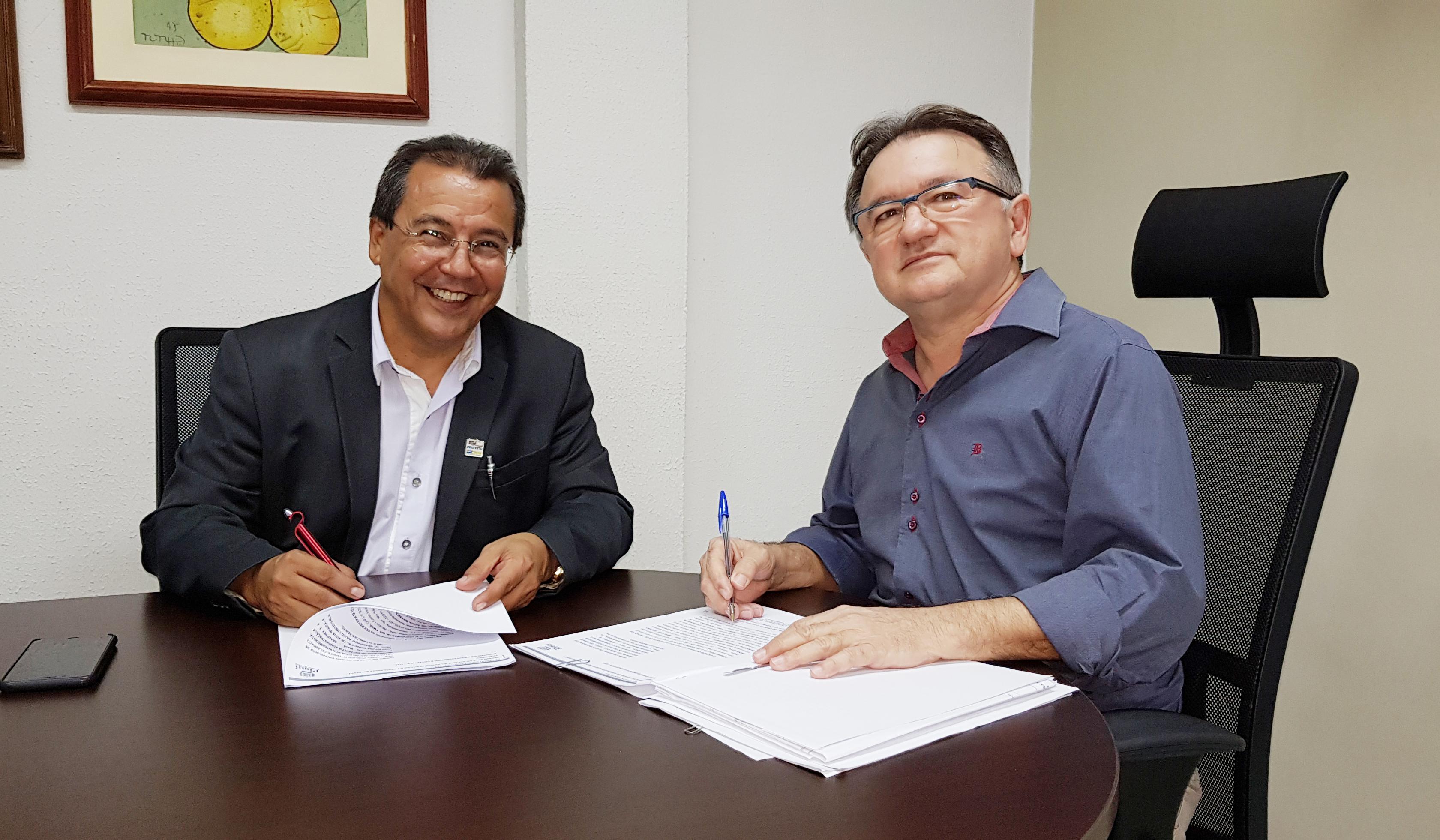 Jonas Moura e Merlong Solano