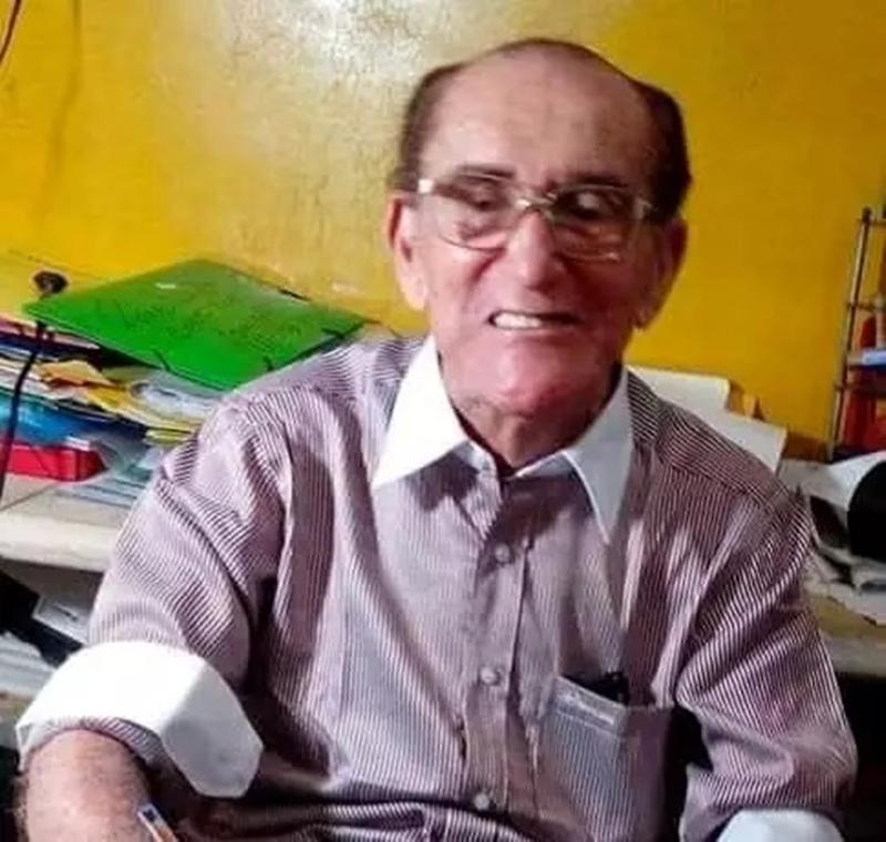 Contador José Aragão, irmão de Renato Aragão, o "Didi"