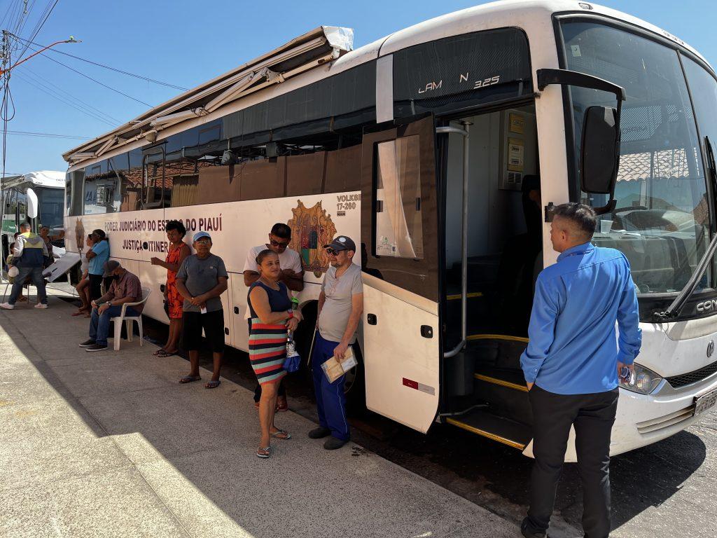 Justiça Itinerante leva serviços à população em todo Piauí