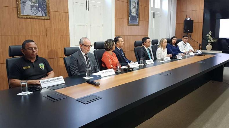 Coletiva de Imprensa no MPCE